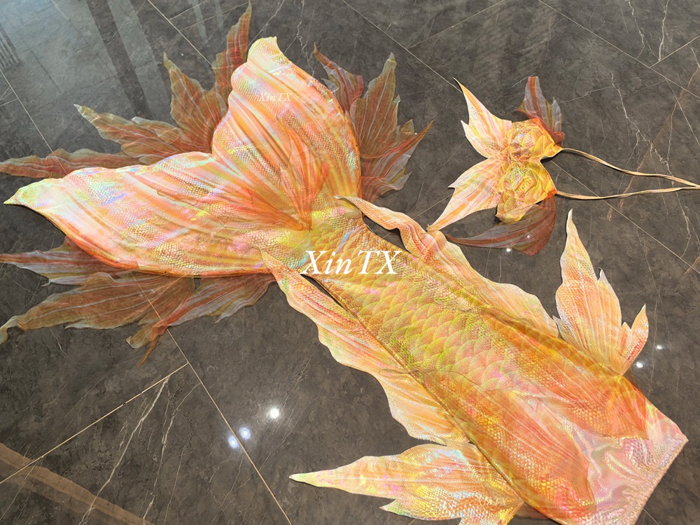 Professional adult mermaid tai - Aquarium & Marine Museum Universiti Malaysia Sabah Kota Kinabalu Sabah Photos recensie en prijs
